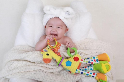 国内靠谱代孕孕妈肚皮上起小红点